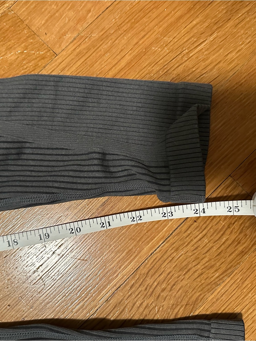 ZYIA Large Ribbed Gray 24” - Picture 4 of 4